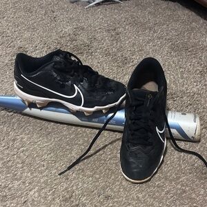 Girls Black Nike Softball cleats 4 youth